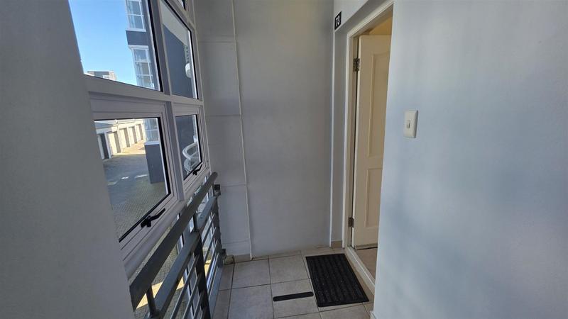 2 Bedroom Property for Sale in Reebok Western Cape